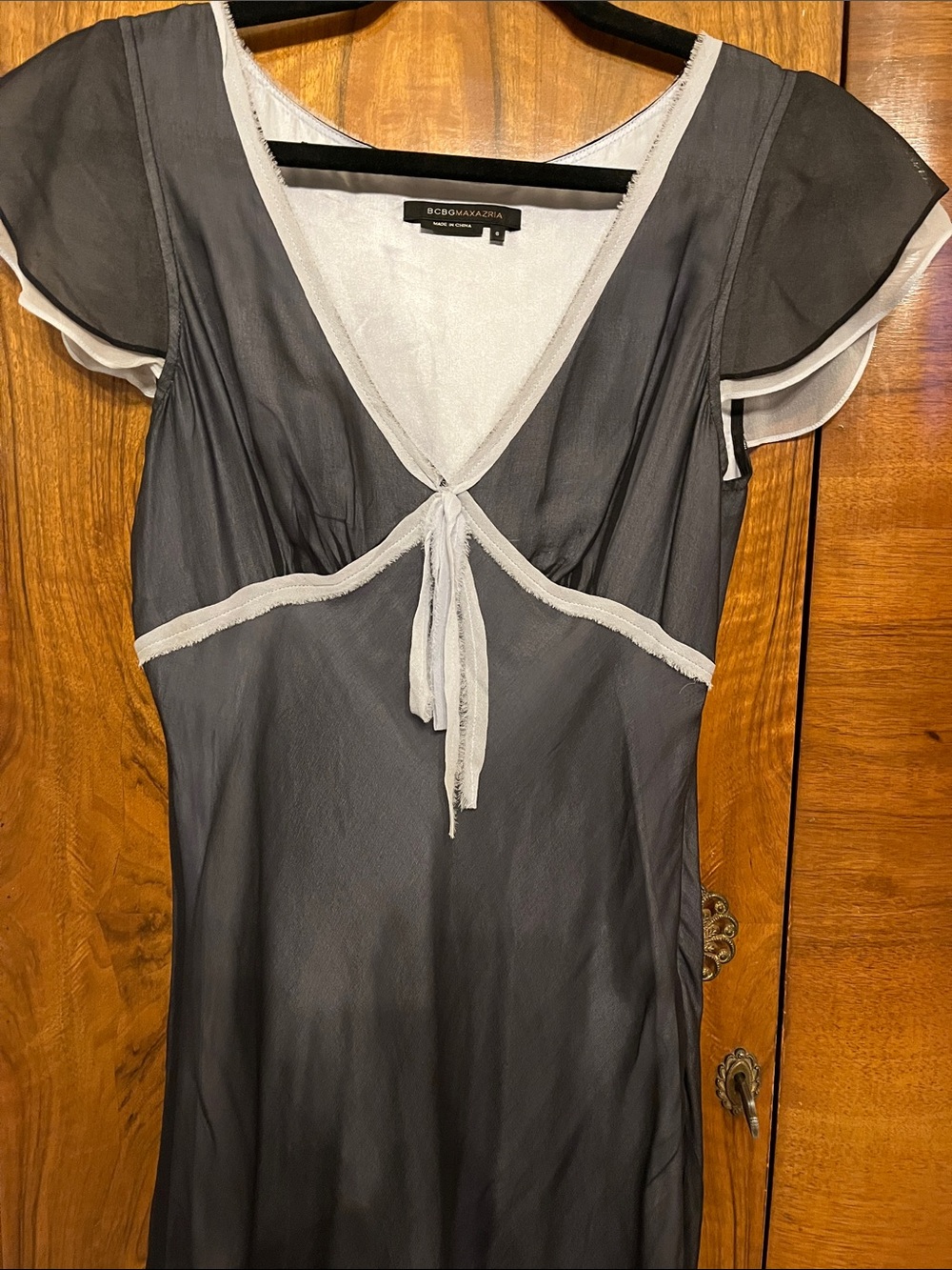 BCBGMaxAzria 100% Silk Black Sheer V-Neck Midi Dress with Blue-Gray Trim Size 6 - Picture 3 of 10